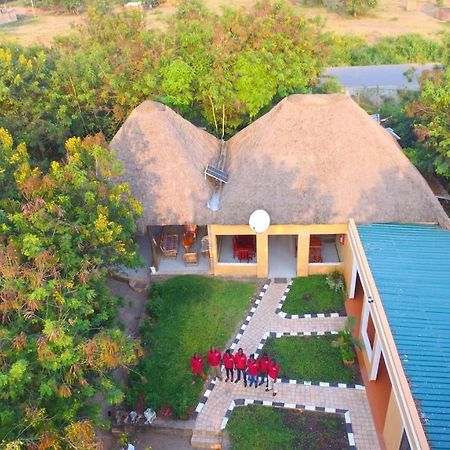 Irungu Forest Safari Lodge Katunguru Экстерьер фото