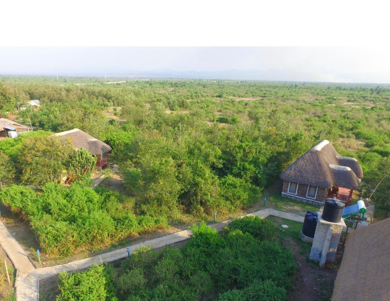 Irungu Forest Safari Lodge Katunguru Экстерьер фото