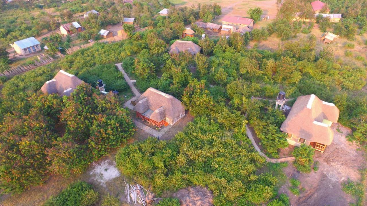 Irungu Forest Safari Lodge Katunguru Экстерьер фото